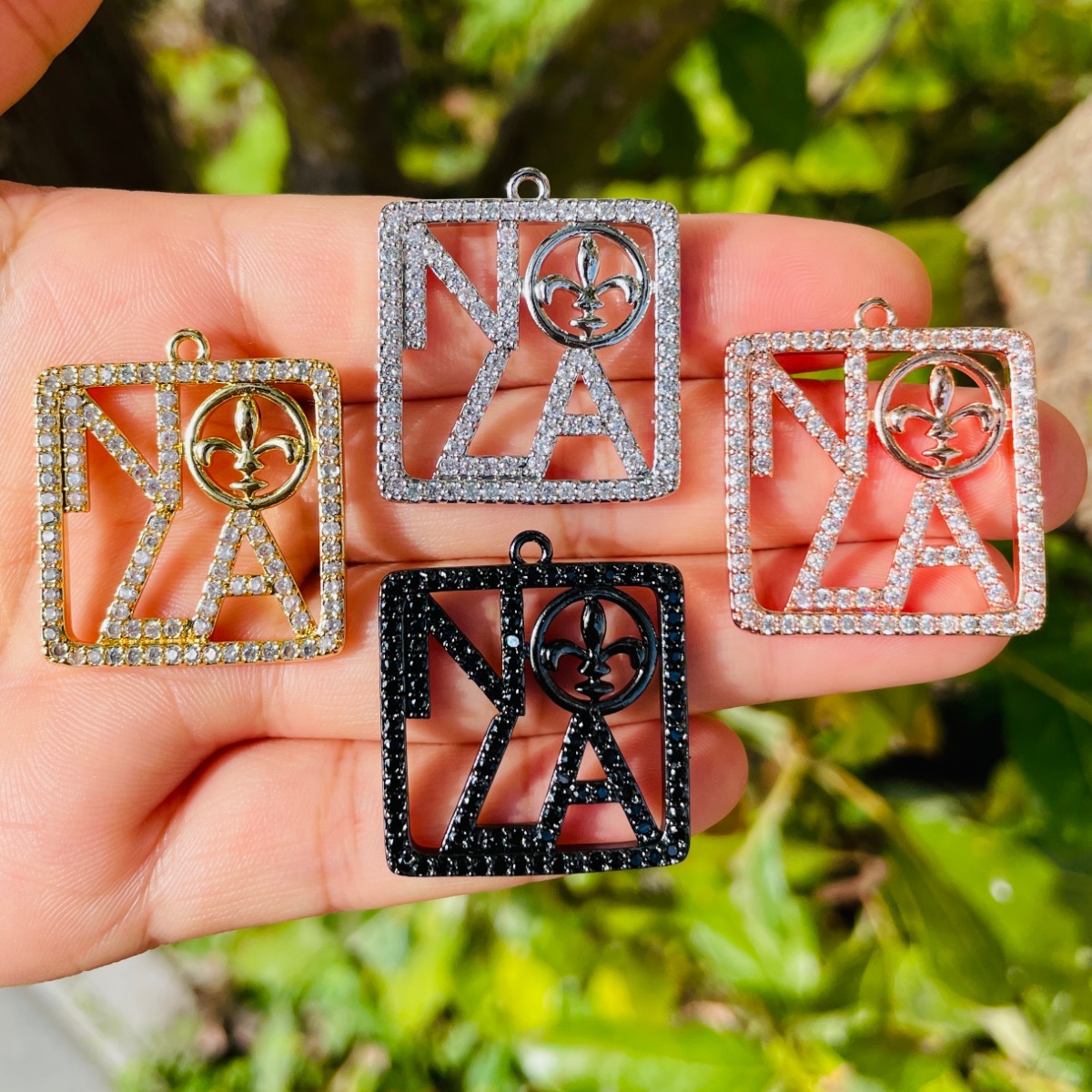 5Pcs Zirconia Pave NOLA Fleur  - Jewelry Making New Orleans บทวิจารณ์และราคา